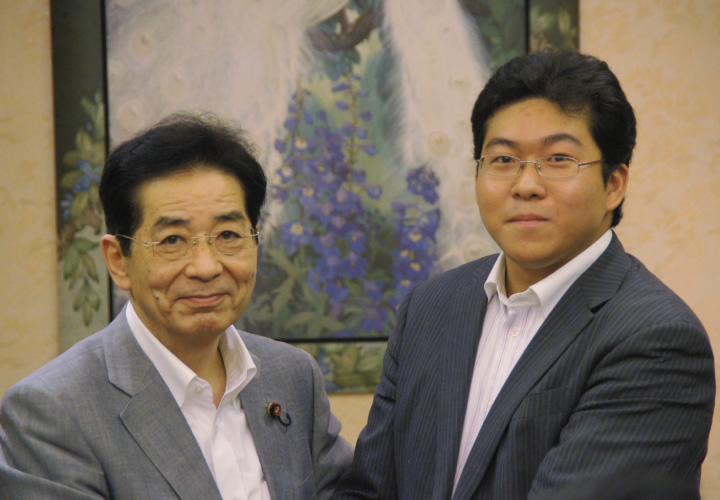 在学中に故 仙谷由人 元内閣官房長官と知遇を得る