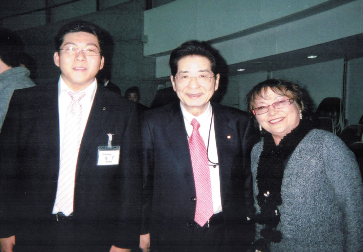 松下政経塾：今治フォーラム（仙谷元内閣官房長官、葉山元藤沢市長夫人と）